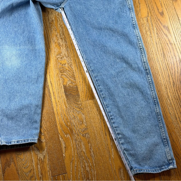 Vintage Wrangler Authentic Jeans Mens 36x32 Light Wash Blue Tapered USA Denim - Picture 13 of 16